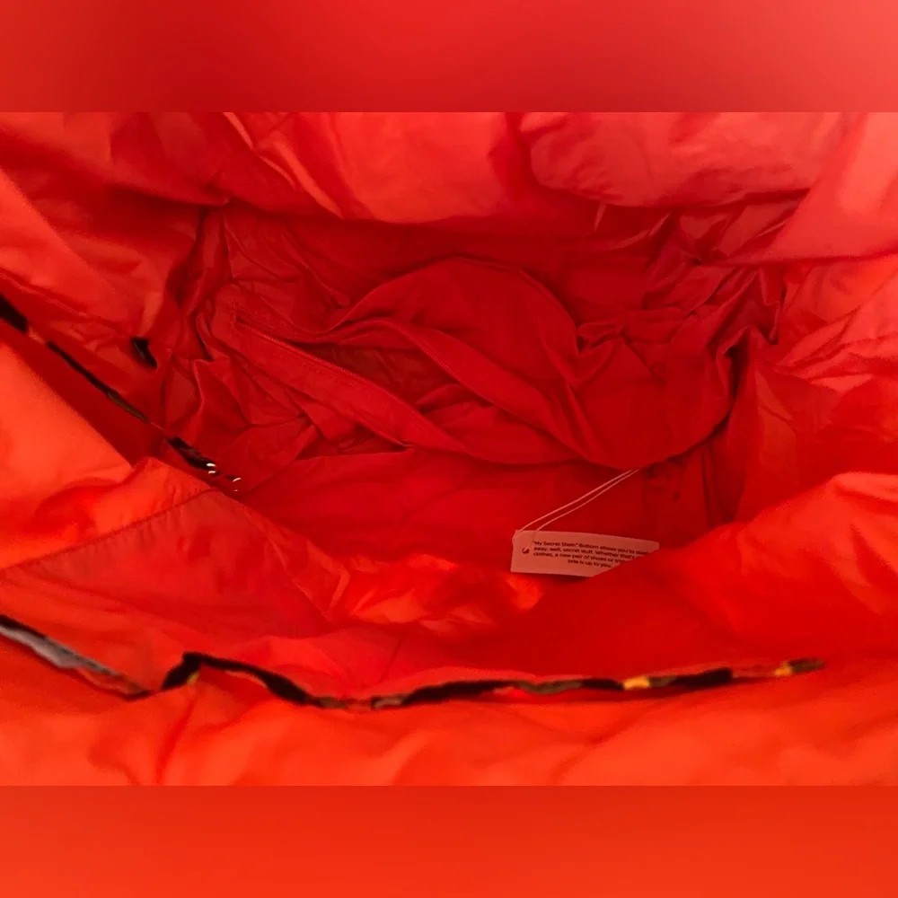 Oliver Thomas Wing Woman Large Tote Colorful Camo Quilted Tote Bag Weekender - Picture 7 of 8